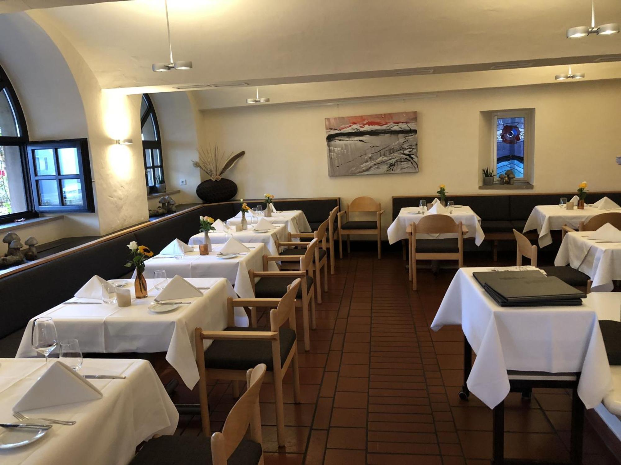 Herzogskelter Restaurant Hotel Gueglingen Exterior photo